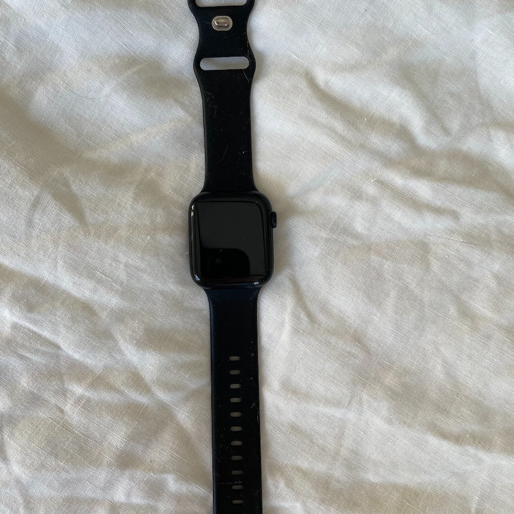 Apple Watch SE 2023